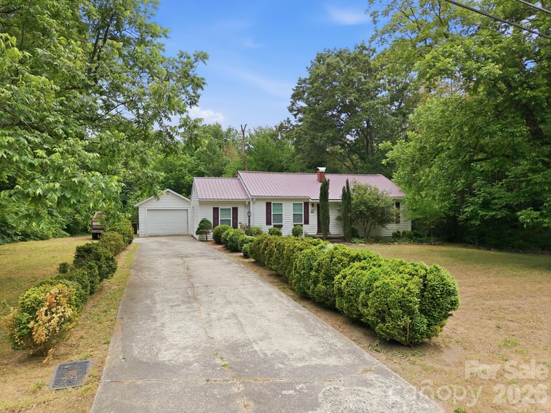 211 Sowers Ferry Rd, Salisbury, NC 28144