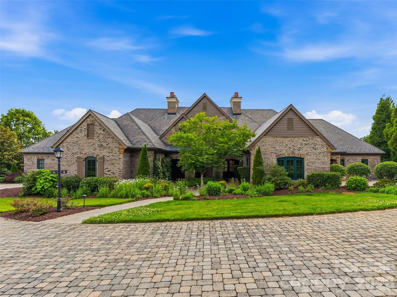 9 Linkside Ct, Arden, NC 28704