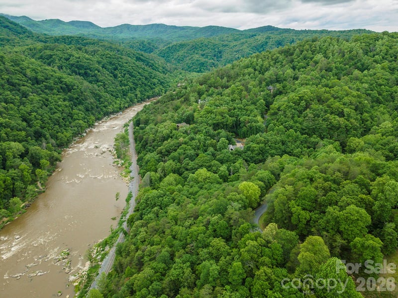 2391 French Broad Pw #34, Marshall, NC 28753