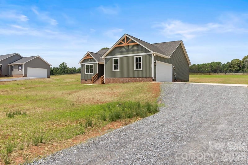 713 Alf Hoover Rd, Lincolnton, NC 28092