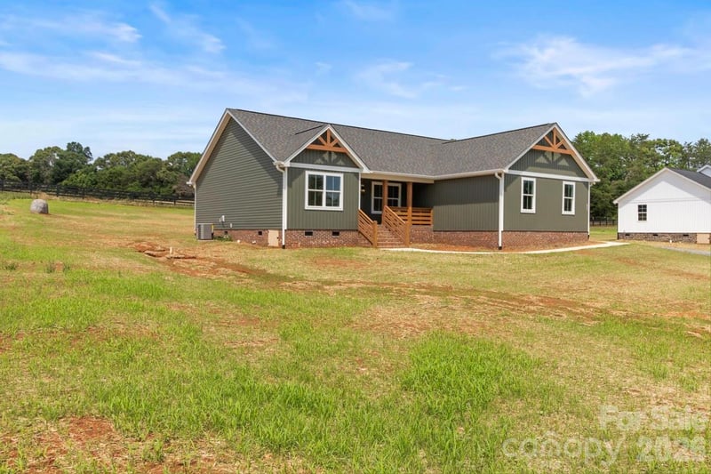 713 Alf Hoover Rd, Lincolnton, NC 28092