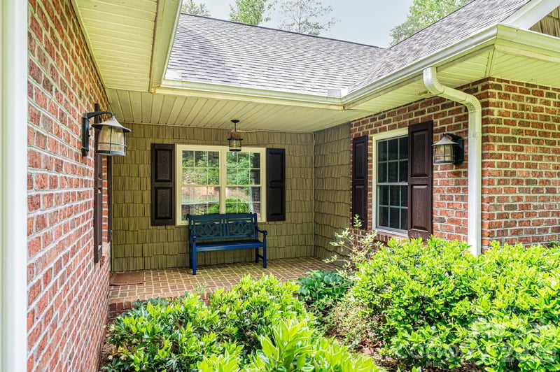 6889 Greedy Hw, Hickory, NC 28602