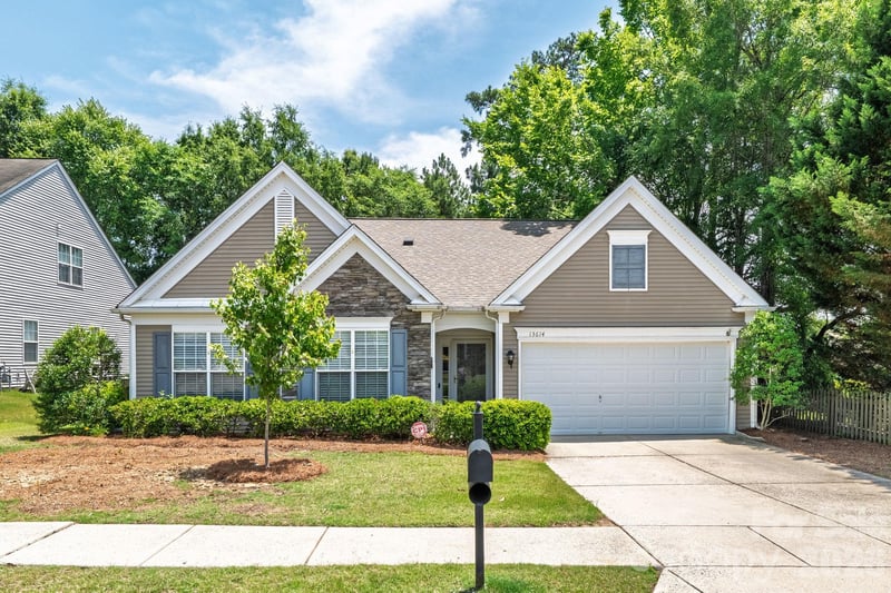 13614 Cardinals Nest Dr, Charlotte, NC 28269