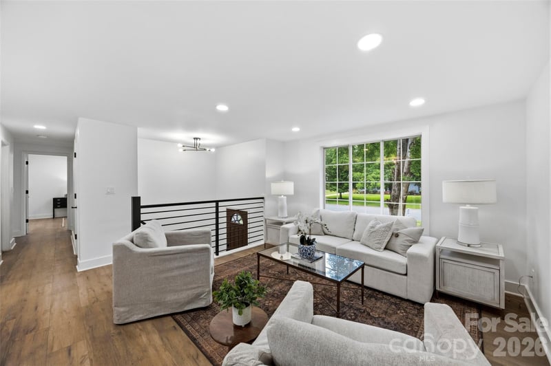 5903 Carpenter Dr, Charlotte, NC 28226