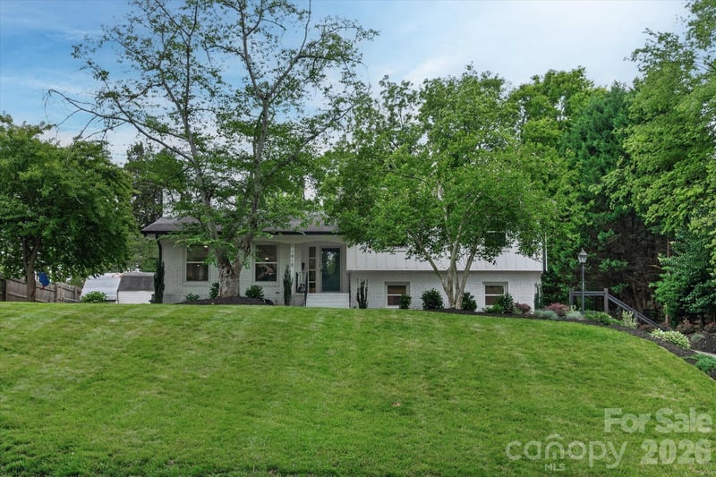 1910 Wensley Dr, Charlotte, NC 28210