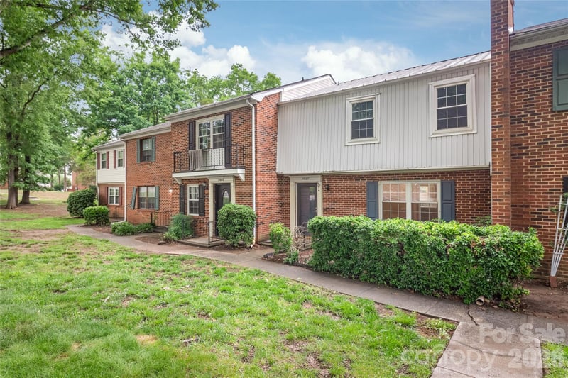 11007 Park Rd, Charlotte, NC 28226