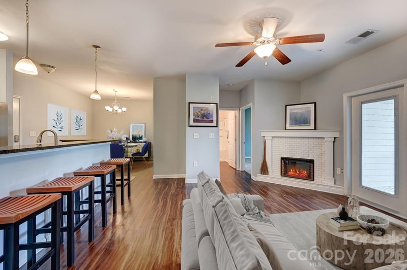 142 Brickton Village Cir #205, Fletcher, NC 28732