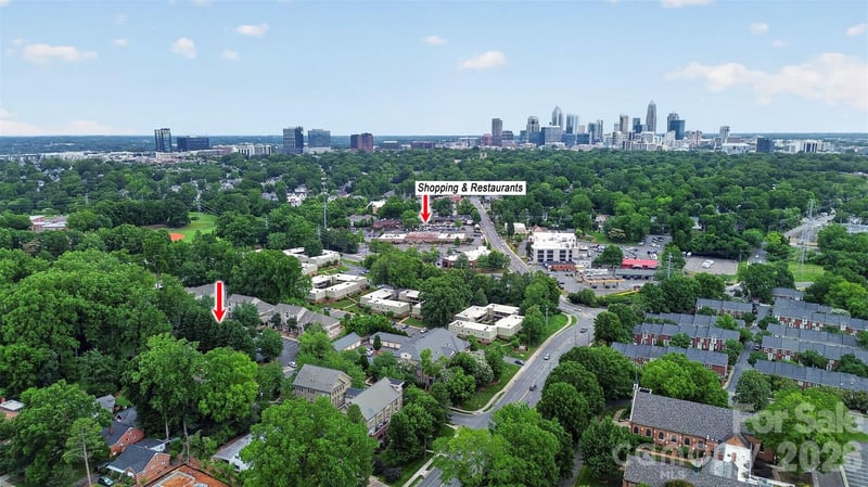 1073 Park West Dr, Charlotte, NC 28209