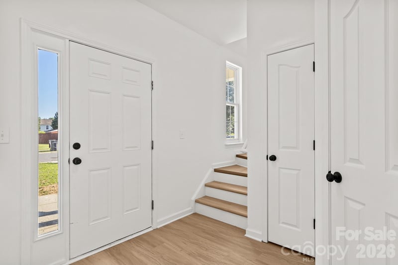14426 Arlandes Dr, Charlotte, NC 28278