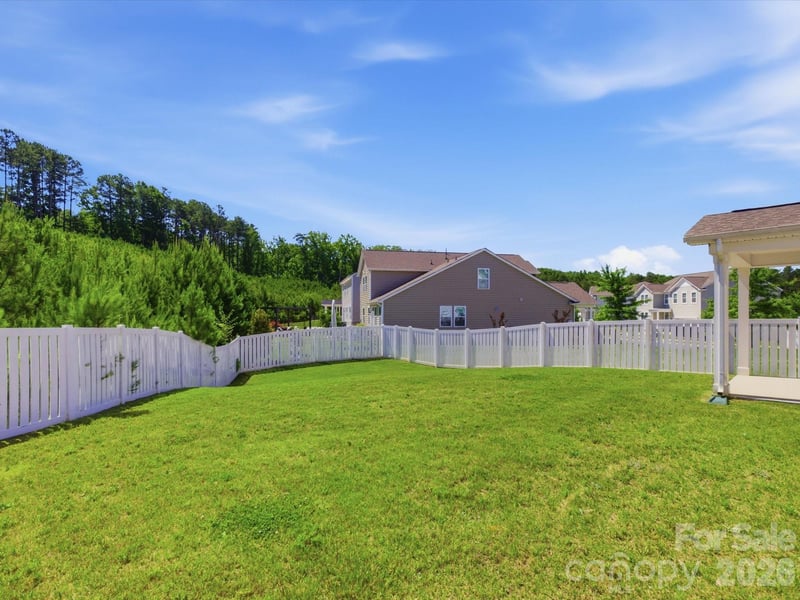 17033 Carolina Pine Row, Charlotte, NC 28278