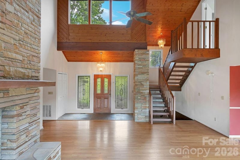 547 Windover Dr, Brevard, NC 28712