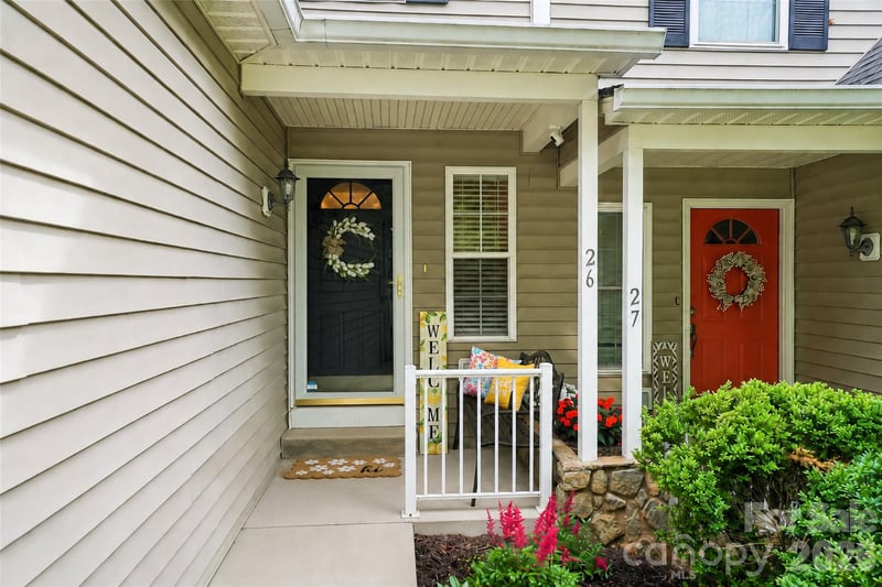 26 Willowick Dr, Asheville, NC 28803