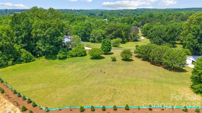 2001 Fountain Ln, Stanley, NC 28164
