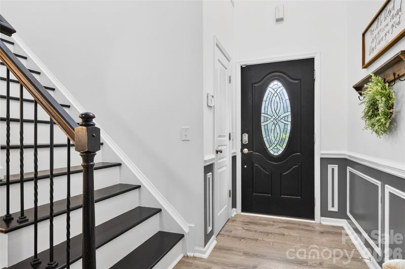 9834 Dominion Crest Dr, Charlotte, NC 28269