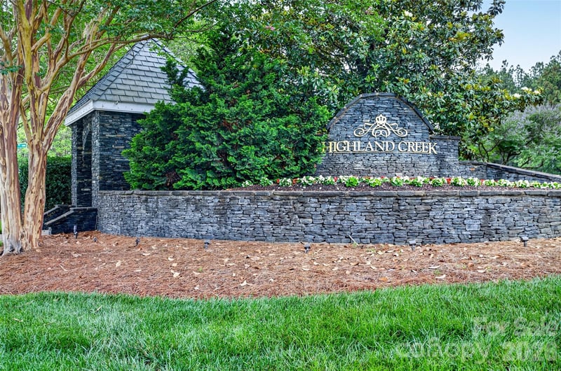 9834 Dominion Crest Dr, Charlotte, NC 28269