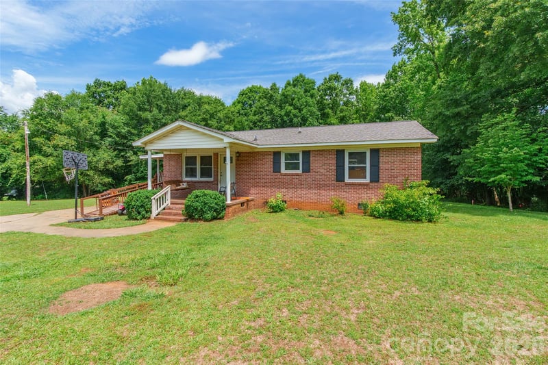 1820 Brian Kelly Ln, Fort Mill, SC 29708