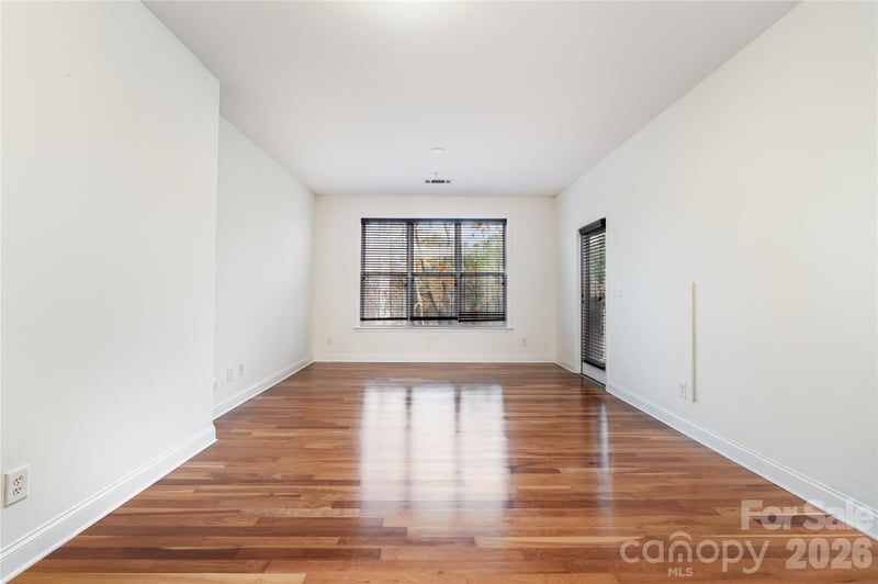 1000 Woodlawn Rd #217, Charlotte, NC 28209