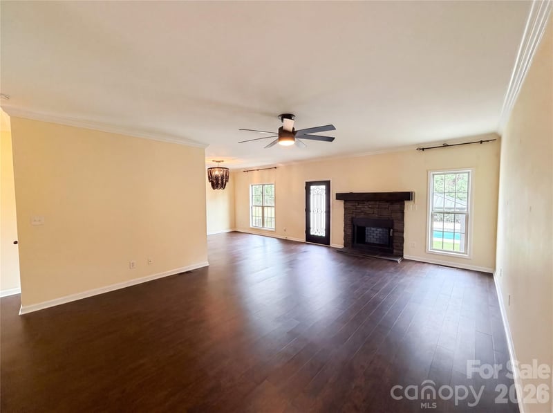 1417 Mcbeth Dr, Kannapolis, NC 28083