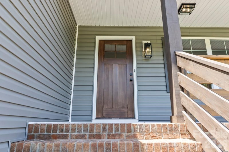 697 Alf Hoover Rd, Lincolnton, NC 28092