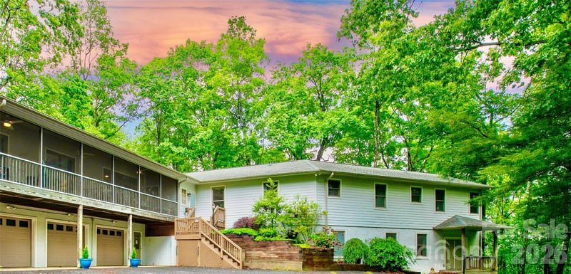 154 Chestnut Ln, Cedar Mountain, NC 28718