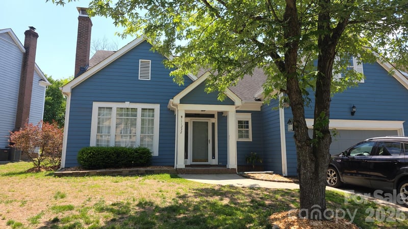 11232 Laurel View Dr, Charlotte, NC 28273