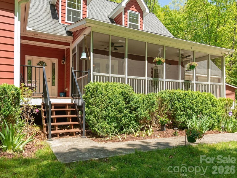 166 Virginia Brock Rd, Lake Toxaway, NC 28747