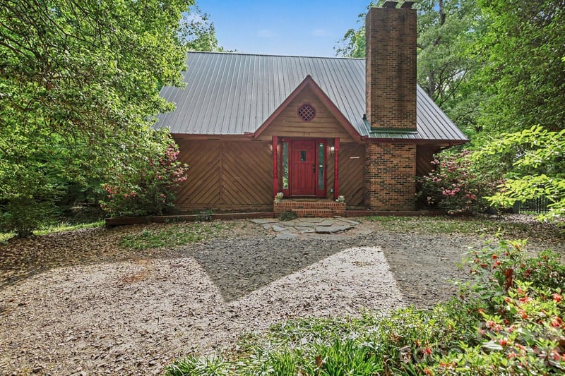270 Oakland Ave, Mocksville, NC 27028