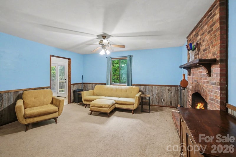 270 Oakland Ave, Mocksville, NC 27028