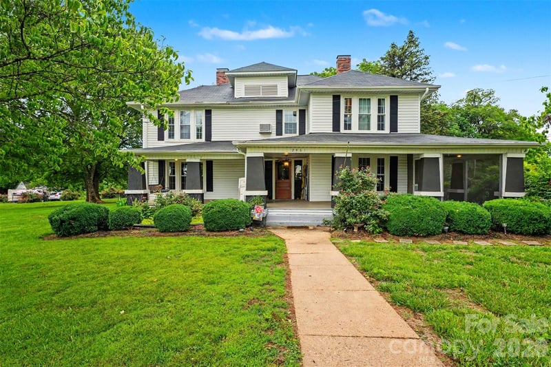 2461 Startown Rd, Newton, NC 28658