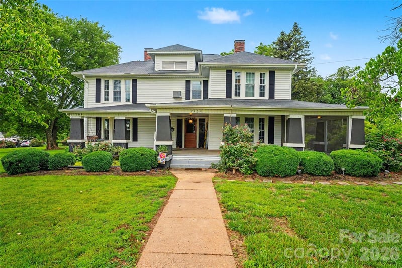 2461 Startown Rd, Newton, NC 28658