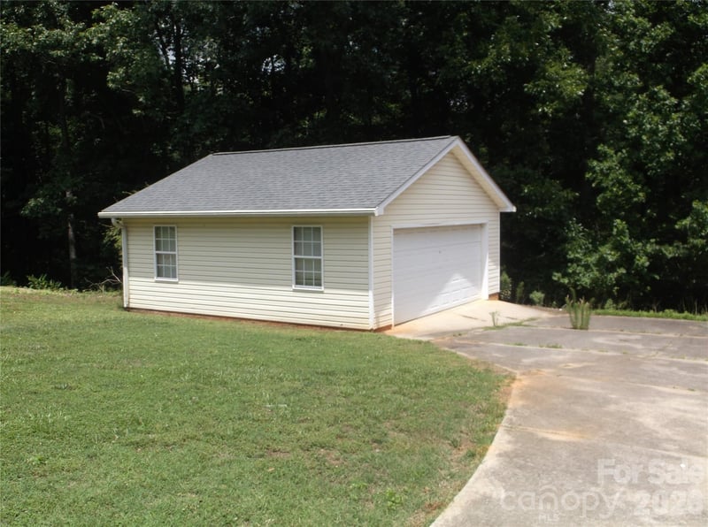 2300 Gleneagles Dr, Monroe, NC 28110