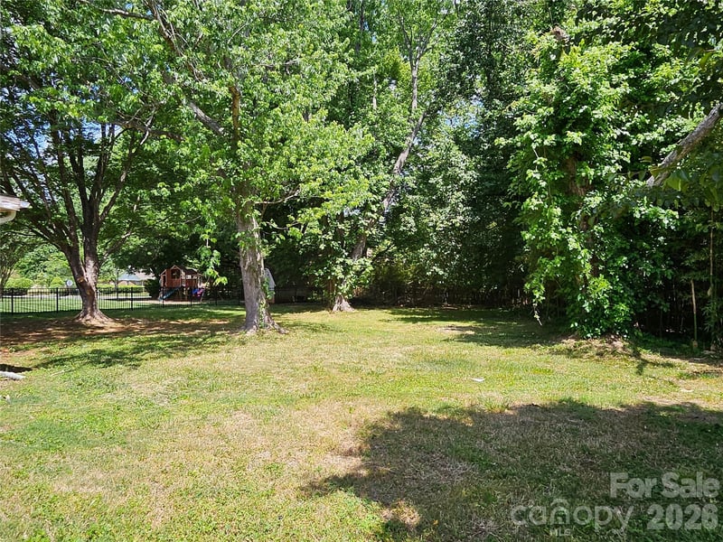 1109 Reid Harkey Rd, Matthews, NC 28105