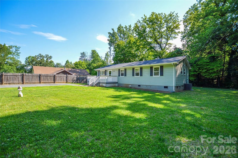 5514 Collins St, Charlotte, NC 28269