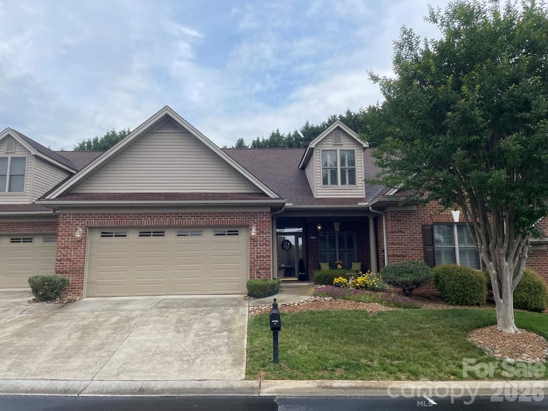 479 26th Ave #B, Hickory, NC 28601