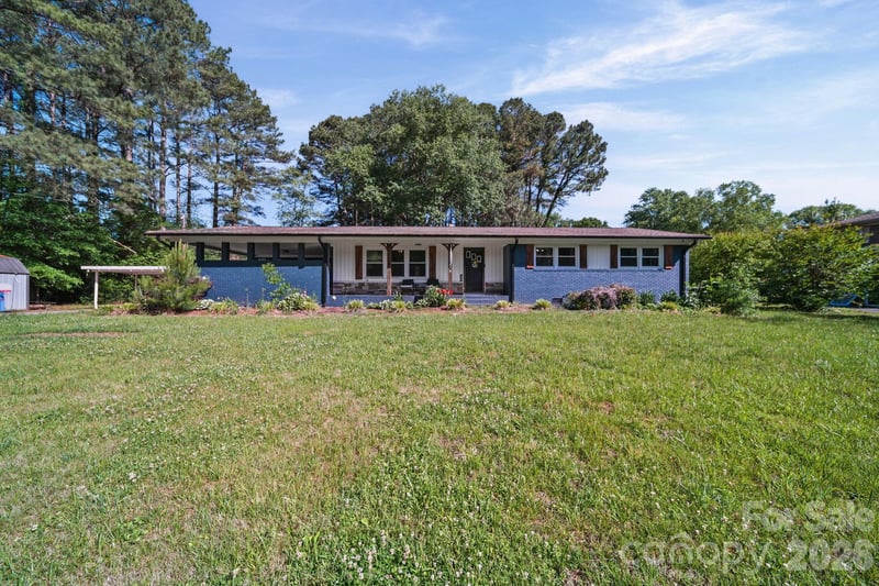 809 Elaine Dr, Albemarle, NC 28001