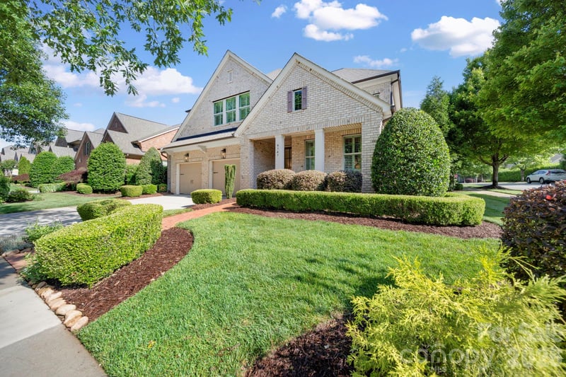 9141 Robbins Preserve Rd, Cornelius, NC 28031