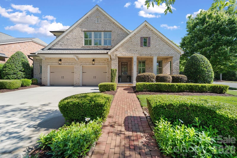 9141 Robbins Preserve Rd, Cornelius, NC 28031