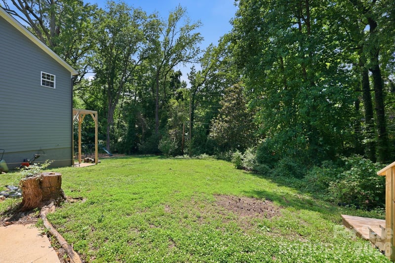 3034 Eastburn Rd, Charlotte, NC 28210