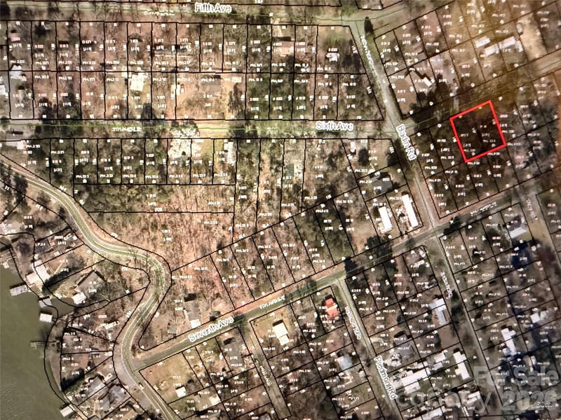 000 Sixth Ave #806 & 807, New London, NC 28127