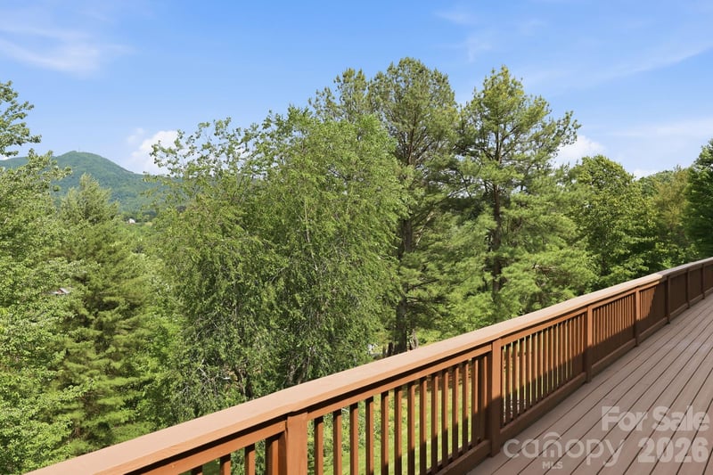 409 Tall Timbers Ln, Waynesville, NC 28785