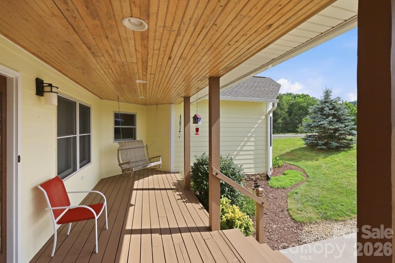 409 Tall Timbers Ln, Waynesville, NC 28785