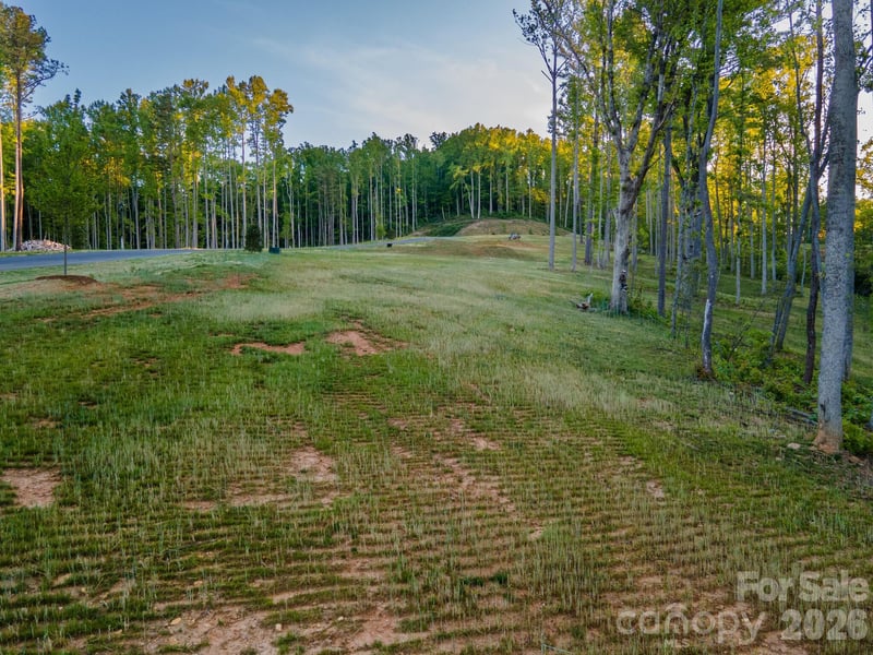 415 Fairview Dr, Fairview, NC 28730