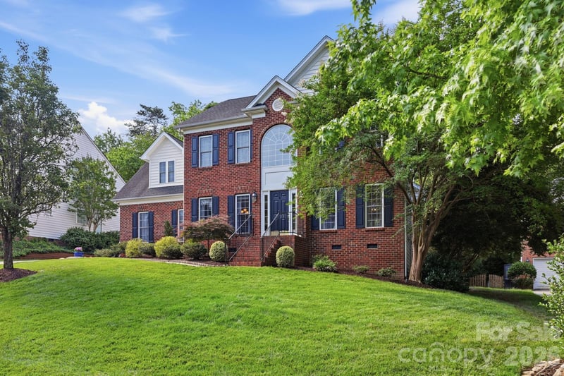 2530 Shady Reach Ln, Charlotte, NC 28214
