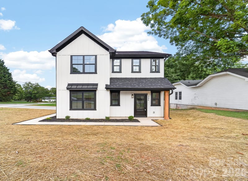 304 14th St, Bessemer City, NC 28016