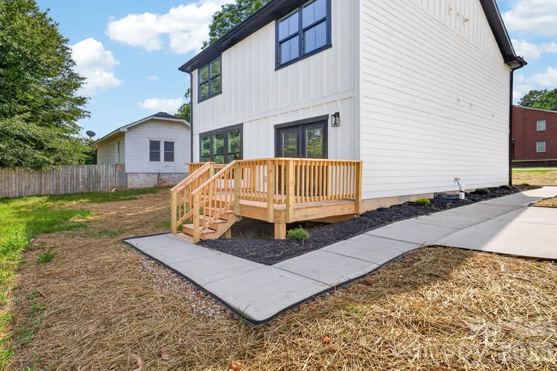 304 14th St, Bessemer City, NC 28016