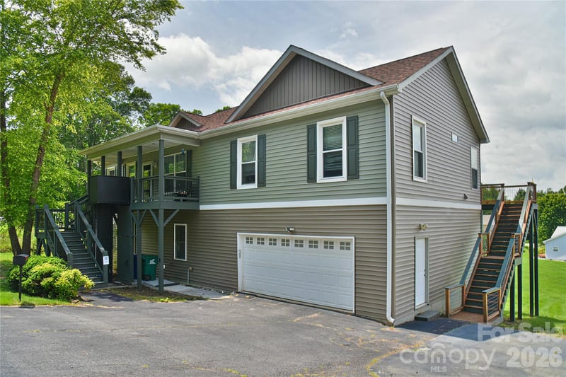 222 Erwin Hills Rd, Asheville, NC 28806