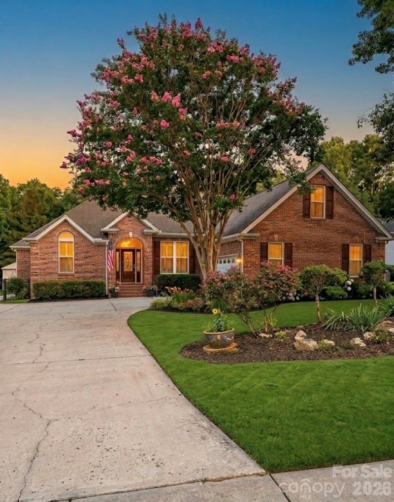 2330 Shannon Dr, Belmont, NC 28012