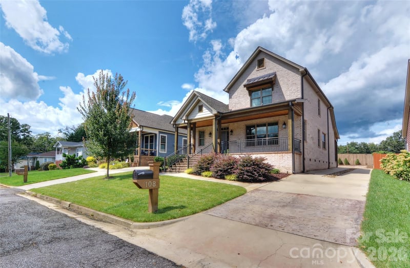 108 Bryant St, Belmont, NC 28012