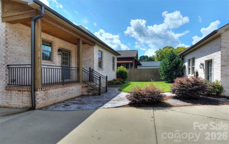 108 Bryant St, Belmont, NC 28012