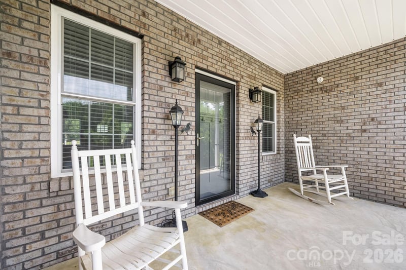1100 Rainbow Dr, Mount Holly, NC 28120